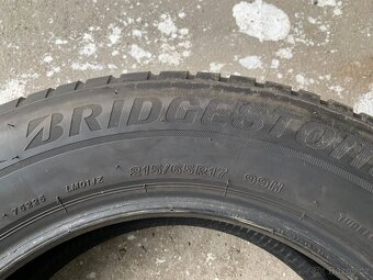 Zimní pneu 215/65/17 Bridgestone - 2