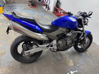 Honda Hornet - 2