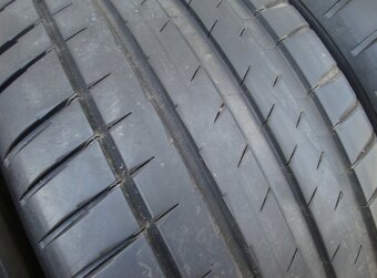 Letní pneu MICHELIN PILOT SPORT 4S 225/45/19 6,5 mm 2023r - 2
