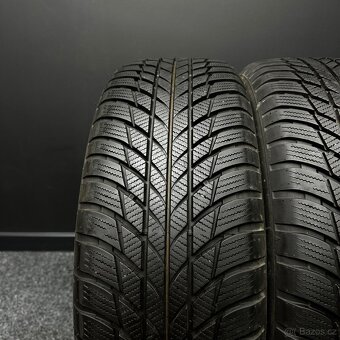 2ks pneu Bridgestone 205/60/17 93H - 2