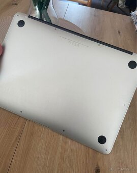 MacBook Air 2 ks, i7 a i5 - 2