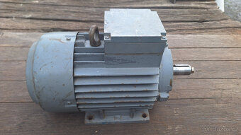 Elektromotor MEZ Mohelnice - 3 kW - 2