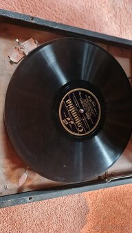 His Master’s Voice - starožitný gramofon - 2