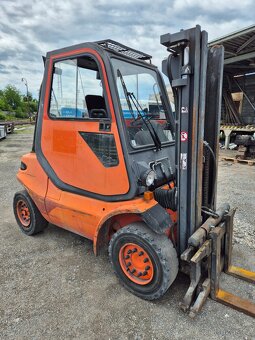 Vysokozdvižný vozík LINDE H40D nosnost 4000kg, volný zdvih - 2