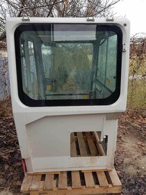 Kabina Takeuchi TB 290 - 2
