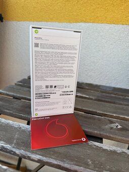 Nerozbalený iPhone 16 Pro, 128 Gb, pouštní Titan - 2