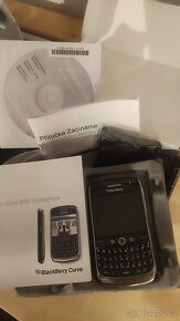 BlackBerry Curve 8900 - 2