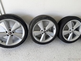 Alu kola GOLUS 5x112 R18 zimní - 2