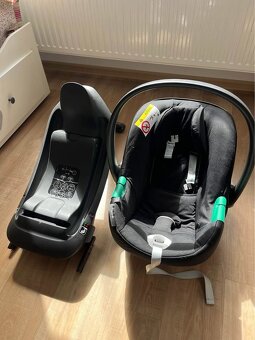 Dětská autosedačka CYBEX Aton B2, 0-13kg + základna Base One - 2