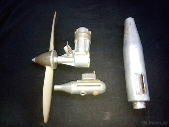 RADUGA 7 modelářský motor + výfuk - PLATÍ do SMAZÁNÍ - 2