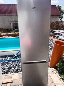 Lednice s mrazakem Beko A+++ - 2