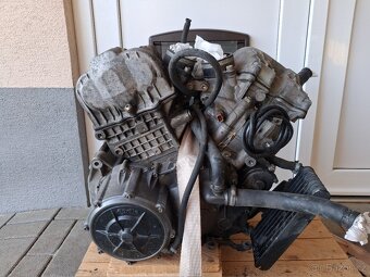 APRILIA 1000 CAPONORD 2001 - 2