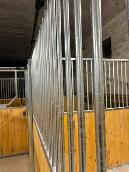 Vnitřní boxy pro koně Equimetal.cz s.r.o - 2