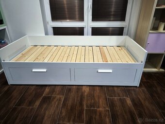 Postel IKEA Brimnes - 2