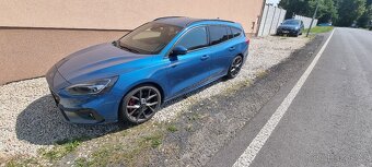 Ford Focus ST - 2