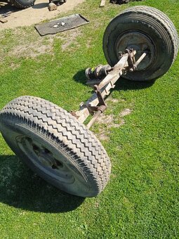 Brzděná náprava na přívěs - 2