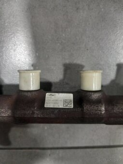 Vstřikovací lišta Ford TRANSIT CUSTOM 2018-23 - 2