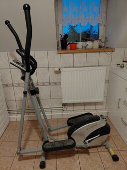 Elipticky trenažer - 2