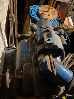 Bruska na ventily - 2