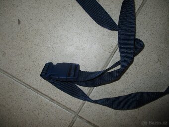 dvojitý kapsář na konstrukci stanu - 2