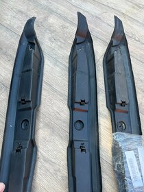 Plastové výplně blatníků VW POLO - 2