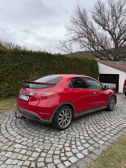 Honda Civic 8g 1.8ivtec - 2