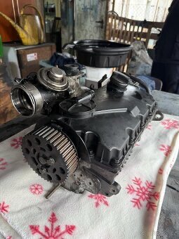 Kompletní hlava na motor 1.9 TDi 77kW - 2