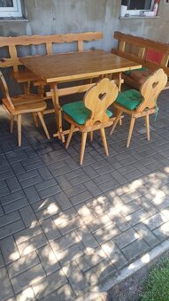 Dřevěný nábytek - 2