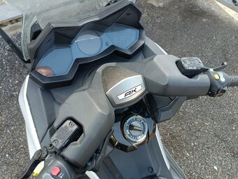 Kymco AK 550 Cz doklady v ceně. - 2