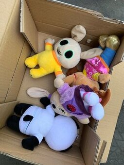 Retro Polly Pocket + novější, LOL panenky se stojanem.. - 2