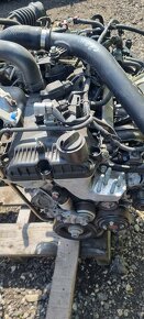 Motor mitsubishi 1,5t 4B40 - 2