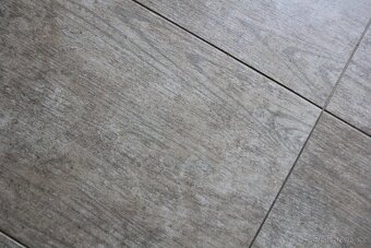 Dlažba - německá kvalita - 5 m2 - elegantní, praktická - 2