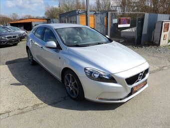 Volvo V40 2,0 D2 OCEAN RACE NAVI - 2