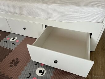 Rozkládací pohovka / postel IKEA vč. matrace a polštářů - 2