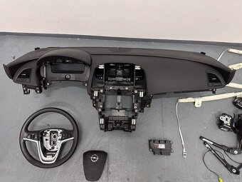 Opel Astra J palubní deska Airbagová sada - 2