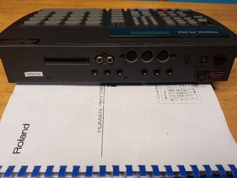 Automatický bubeník Roland R-70 Top stav - 2