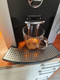 Prodám automatický kávovar Jura F50 - 2