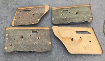 Čalounění dveří Ford Sierra zachovalé - 2