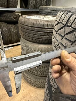 Zimní kola 255/55 R19 - 2