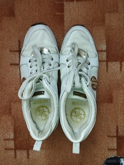 Dámské tenisky GUESS (vel. 39) - 2