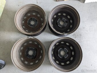 Prodám ocelové disky Ford 14" - 2