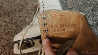 Prodám dívčí krasobrusle zn. Botas - 2