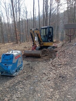 Příprava příjezdové cesty - 2