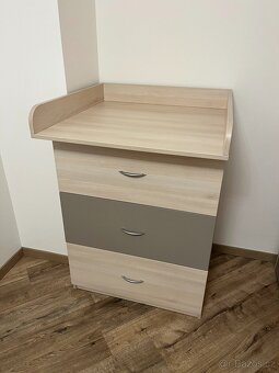 Postýlka a přebalovák s úložným prostorem - 2