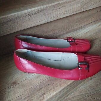 Dámské kožené lodičky velikost 43 červené - 2