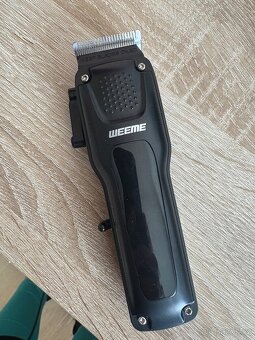 Kadeřnické náčiní - 2