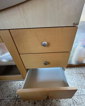 Koupelnová skříňka - 2