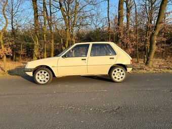 Peugeot 205 1.9D - 2