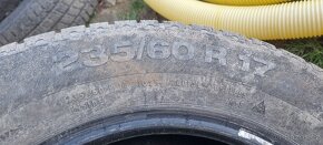 235 / 60 R 17 Continental zimní - 2