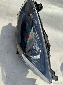 Mazda 2 DE, levé přední světlo - 2